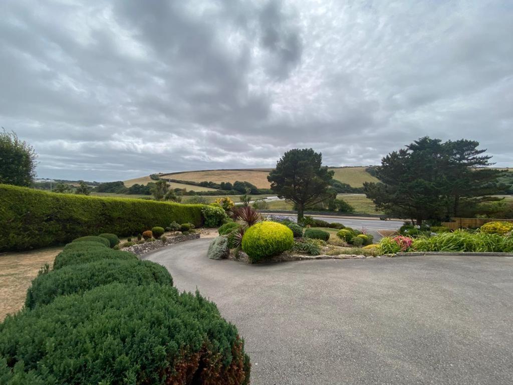 1 Chatsworth Riverscape Apartments - Riverview Apartment In Great Location With Free Parking Overlooking The Gannel Just A Short Walk From Newquays Incredible Beaches And Local Amenities New Quay Extérieur photo